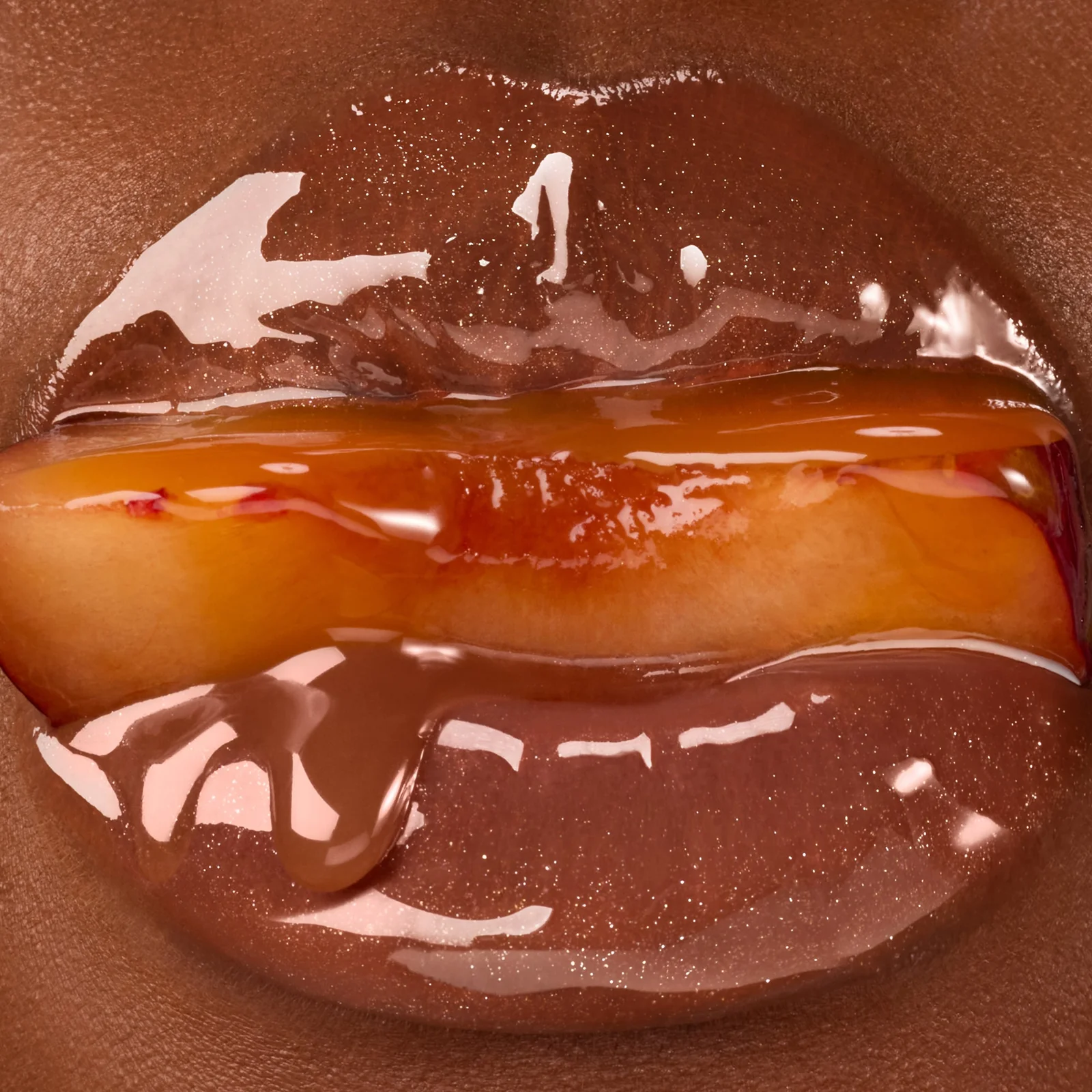 Brand Gisou Honey Infused Lip Oil - Image 4